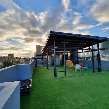 Innspired Hostel Ph In Makati, Metro Manila Makati City Zewnętrze zdjęcie